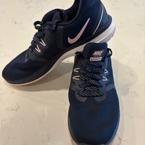 Nike In Season TR8 Navy and Light Pink Women’s Running Sneakers